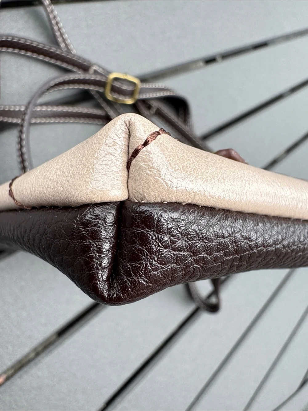 Chala crossbody phone